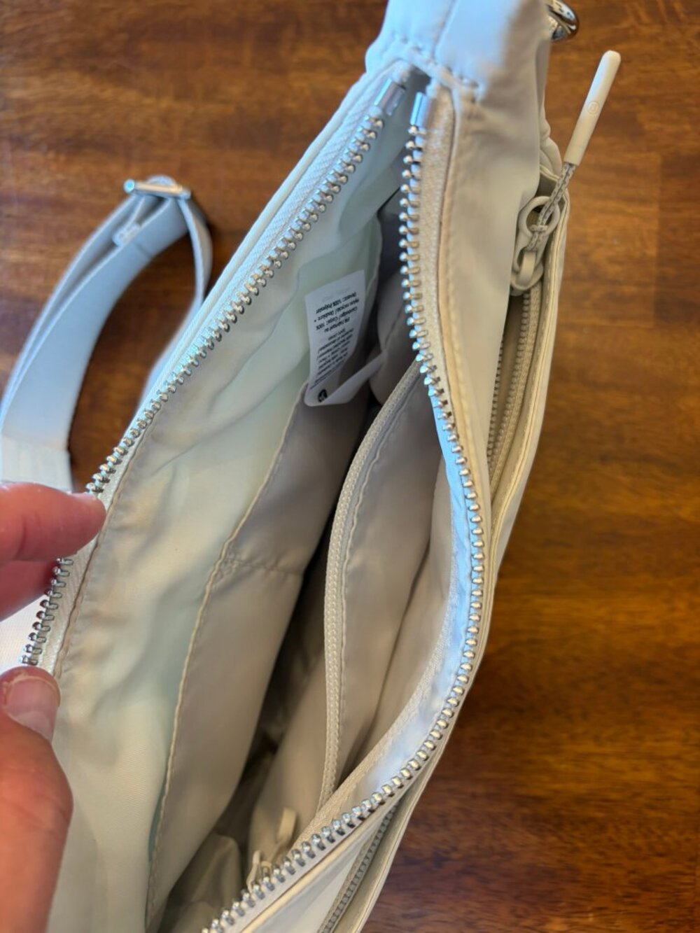 Lululemon City Essentials Mini Shoulder Bag 1L Butter Cream *Marks - Picture 4 of 6